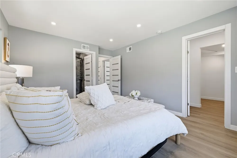 19806 Needles Chatsworth, CA 91311