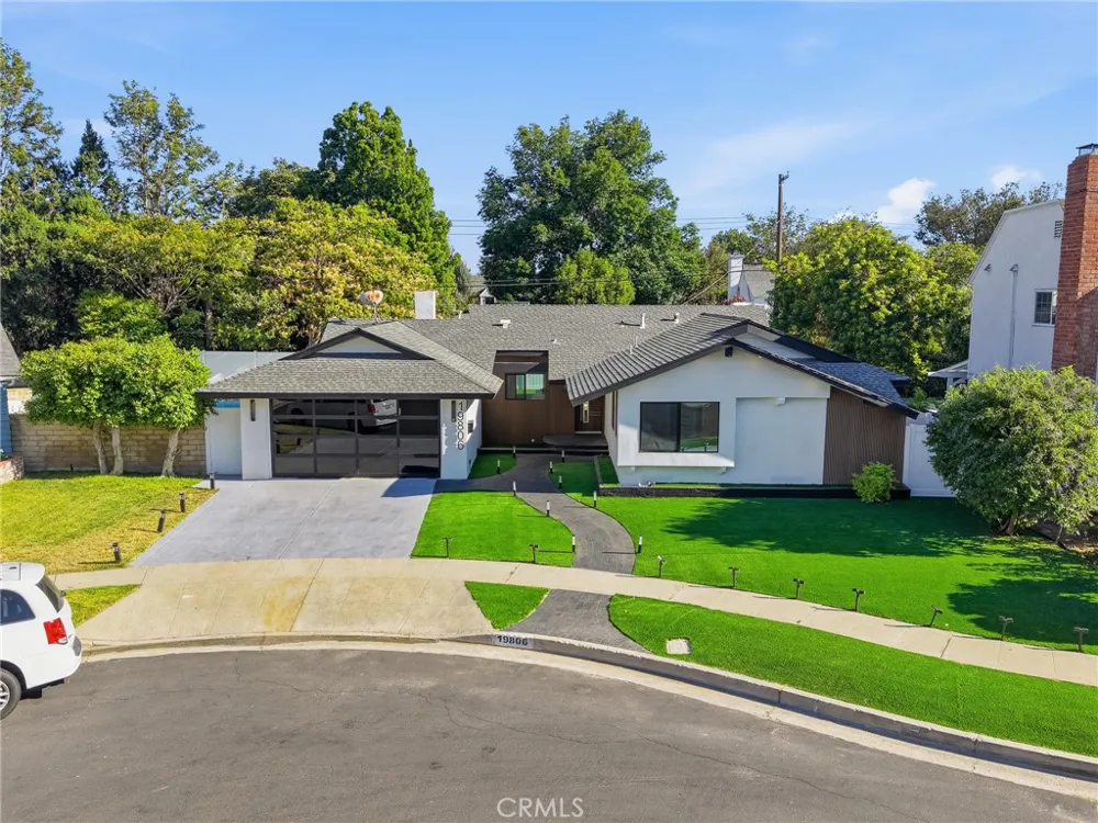 19806 Needles Chatsworth, CA 91311