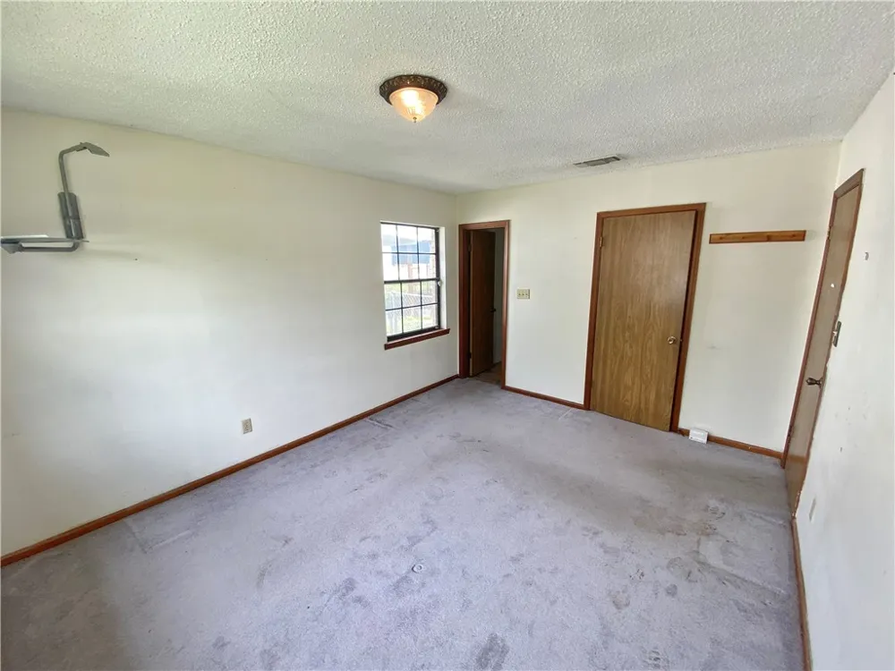 908 Fannin Street George West, TX 78022
