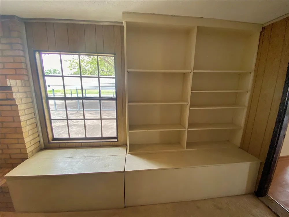 908 Fannin Street George West, TX 78022