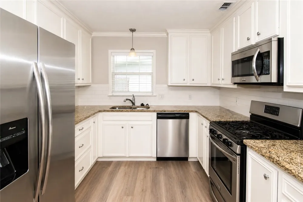 1001 Driftwood Place Corpus Christi, TX 78411