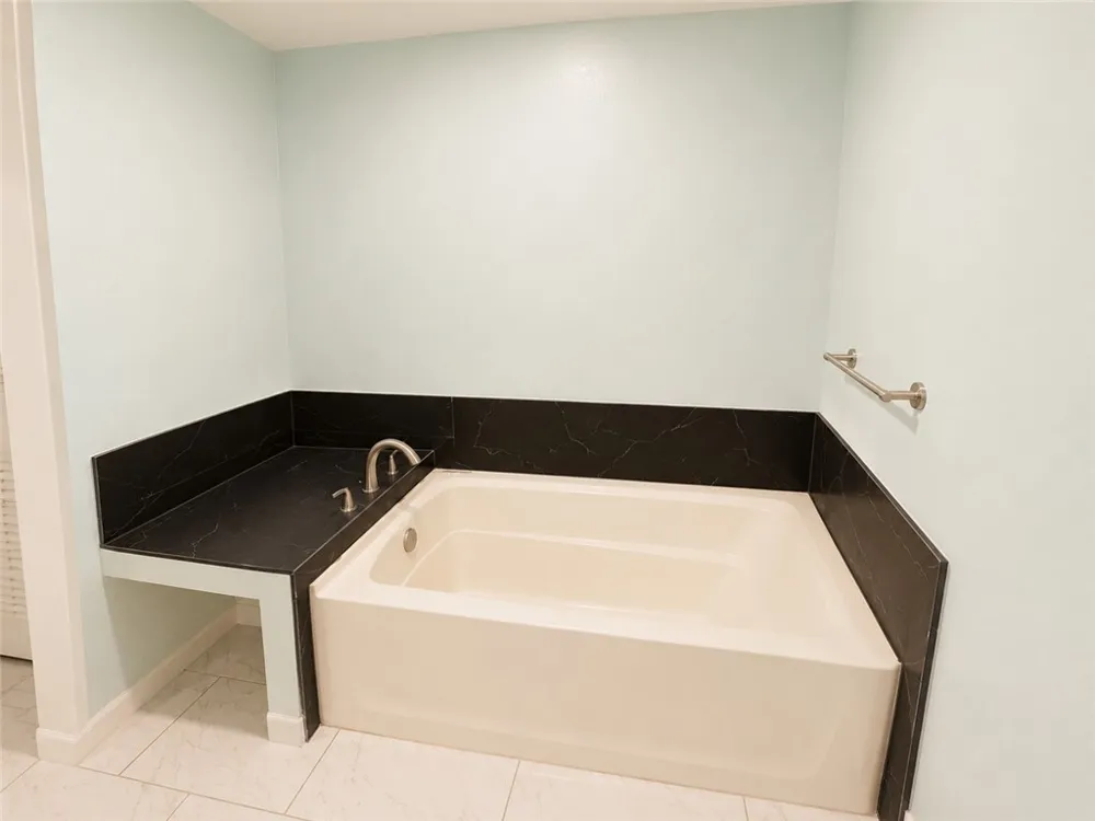 542 Mcintyre Avenue Taft, TX 78390