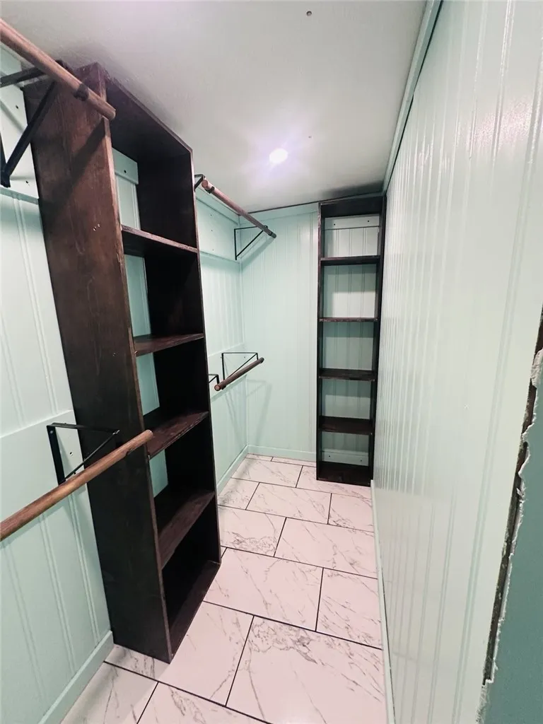 542 Mcintyre Avenue Taft, TX 78390