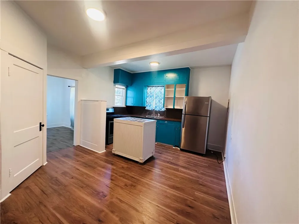542 Mcintyre Avenue Taft, TX 78390