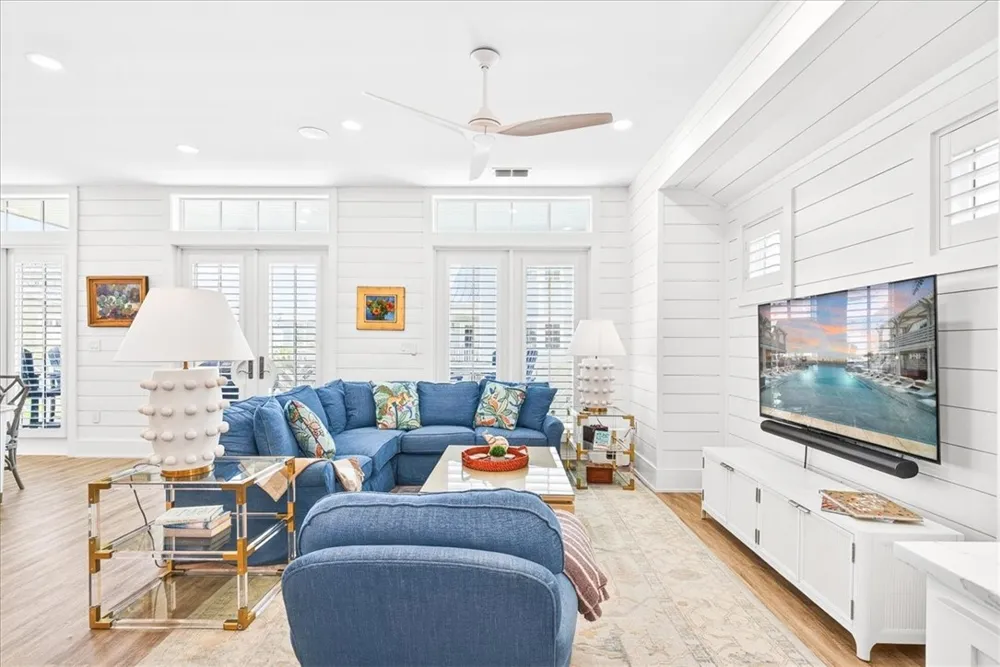 247 Lakeshore Street Port Aransas, TX 78373