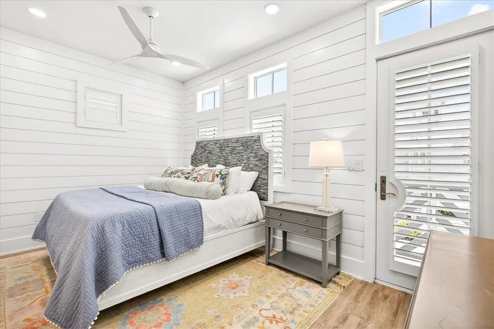 247 Lakeshore Street Port Aransas, TX 78373