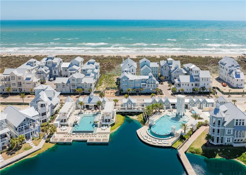 247 Lakeshore Street Port Aransas, TX 78373
