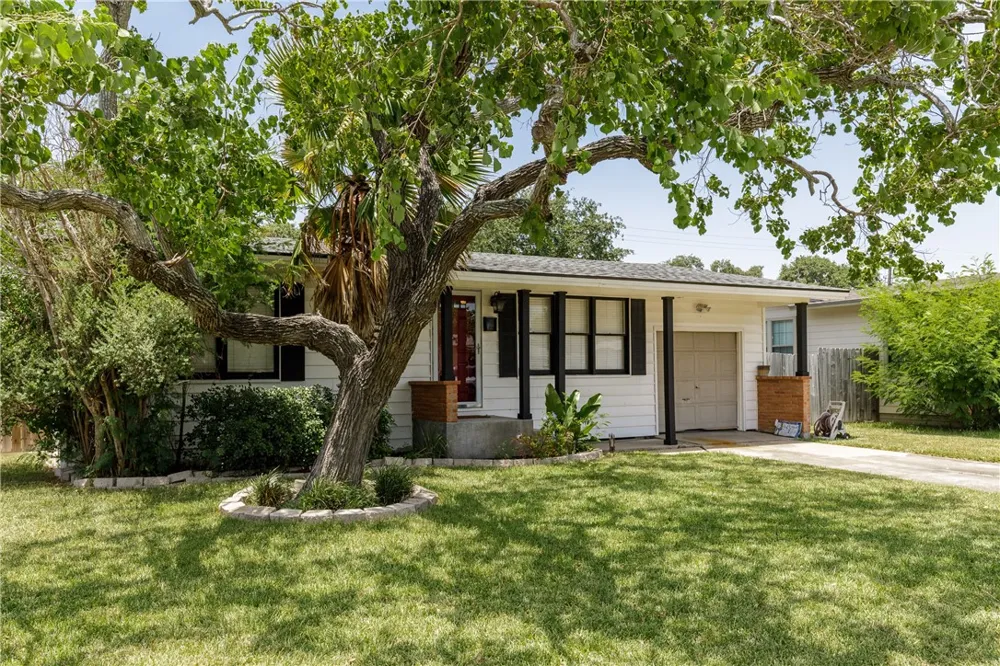1217 Vance Drive Corpus Christi, TX 78412