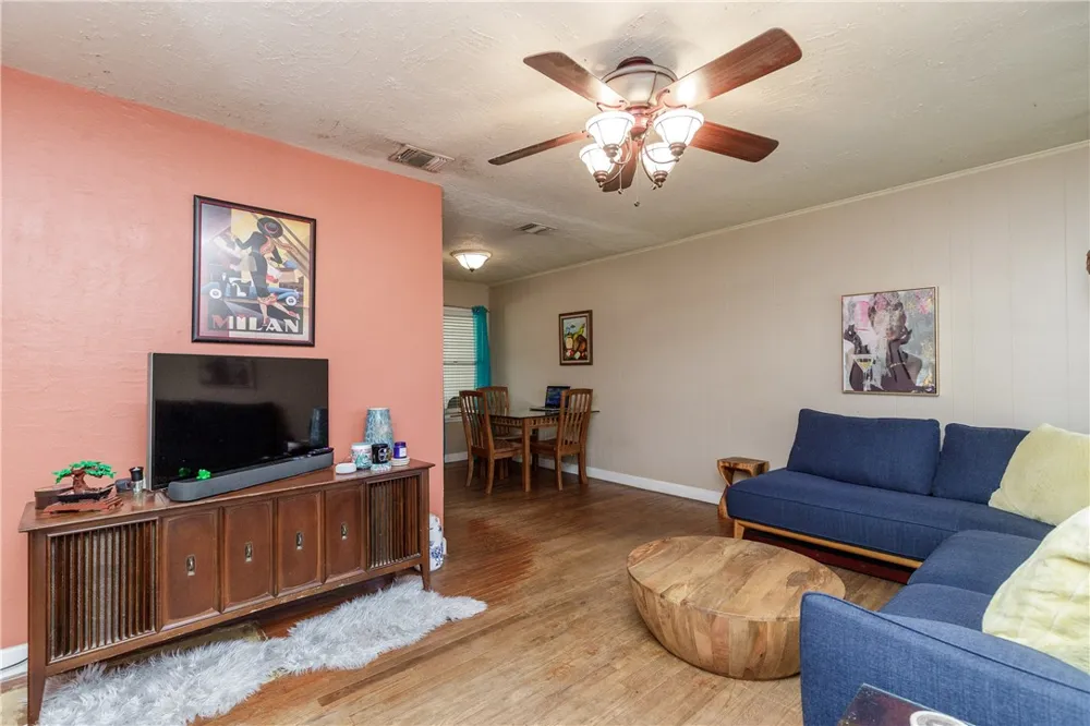 1217 Vance Drive Corpus Christi, TX 78412