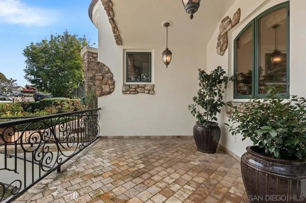 7964 Prospect La Jolla, CA 92037