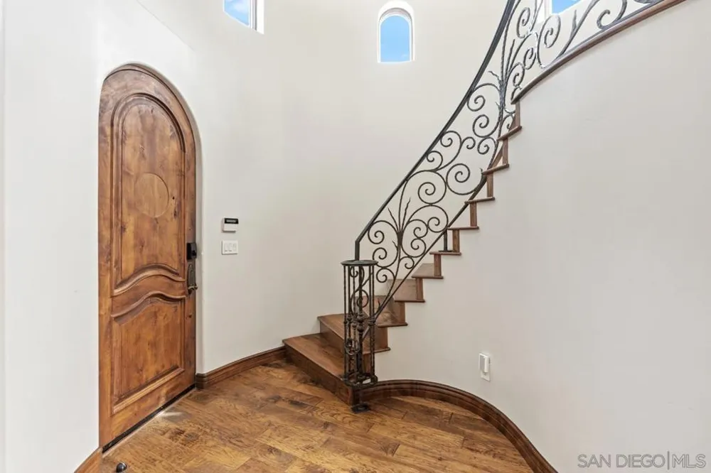 7964 Prospect La Jolla, CA 92037