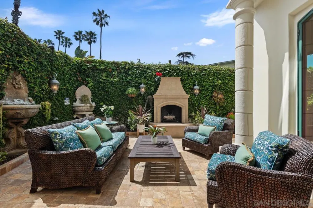7964 Prospect La Jolla, CA 92037