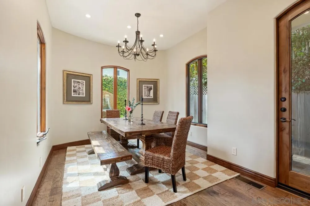 7964 Prospect La Jolla, CA 92037