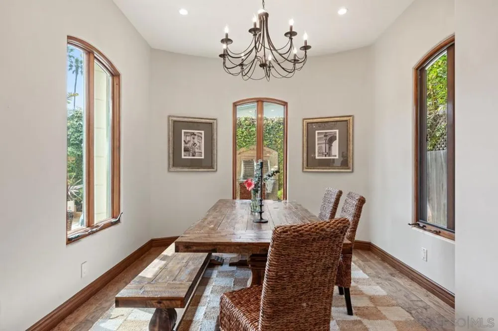 7964 Prospect La Jolla, CA 92037