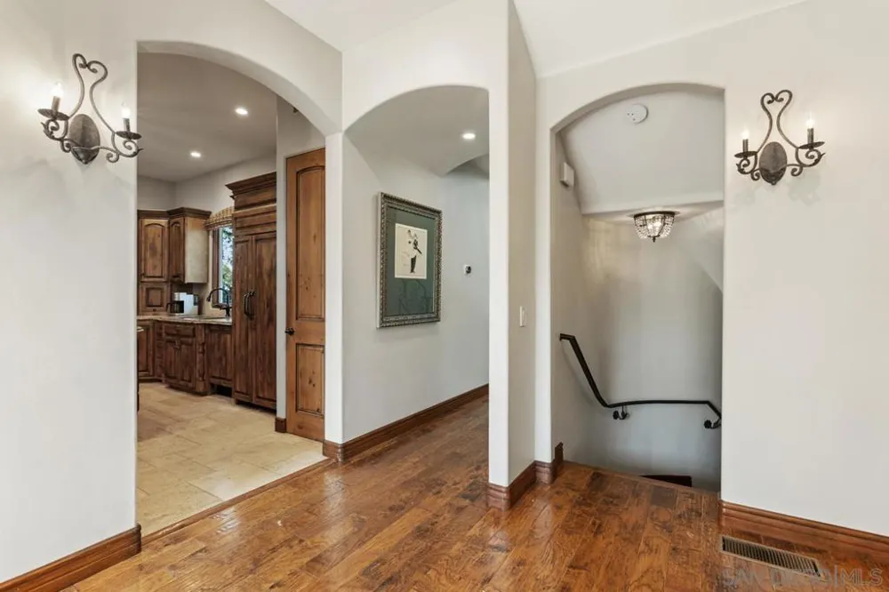 7964 Prospect La Jolla, CA 92037