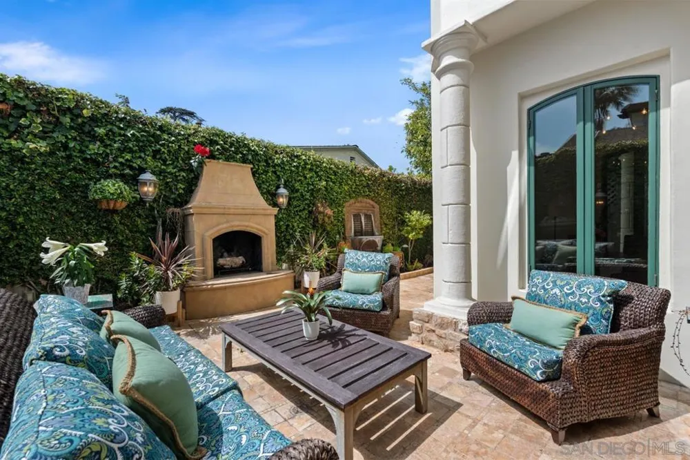 7964 Prospect La Jolla, CA 92037