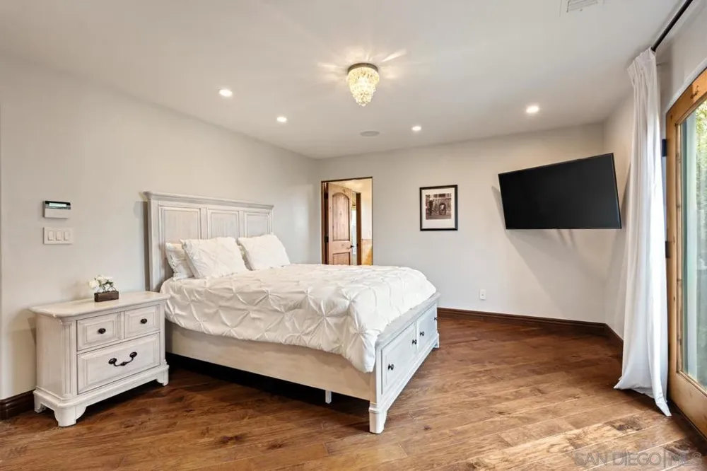 7964 Prospect La Jolla, CA 92037