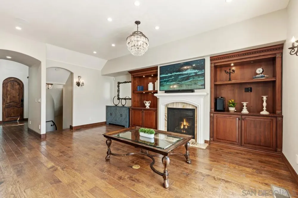 7964 Prospect La Jolla, CA 92037