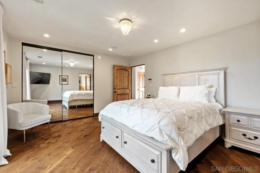 7964 Prospect La Jolla, CA 92037