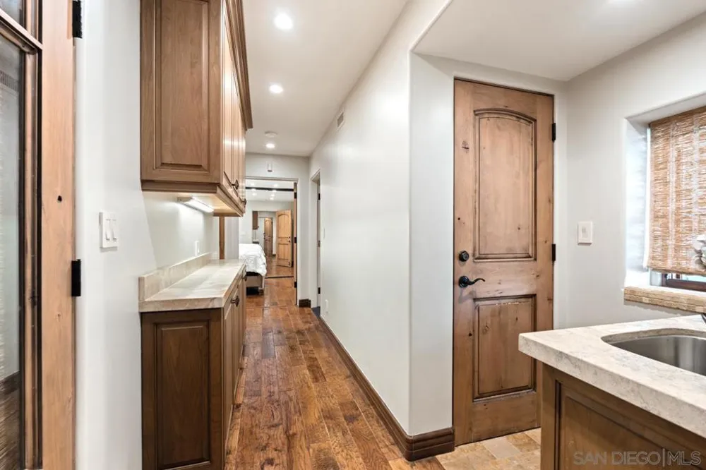 7964 Prospect La Jolla, CA 92037