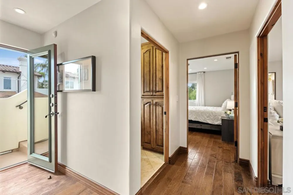 7964 Prospect La Jolla, CA 92037