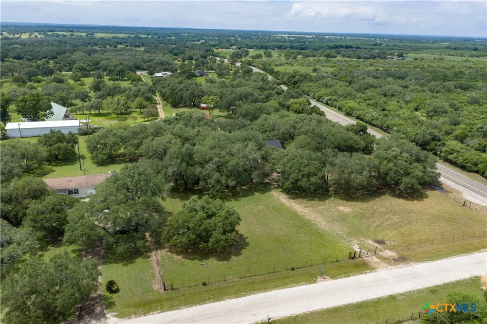 John Wayne Trail Victoria, TX 77905