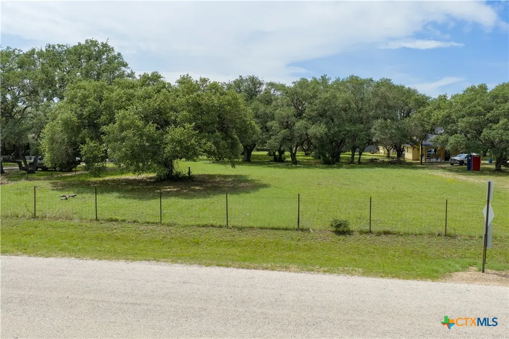 John Wayne Trail Victoria, TX 77905