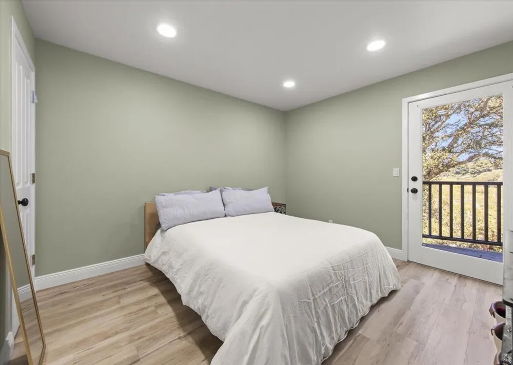 29 Los Encinos Drive Del Rey Oaks, CA 93940