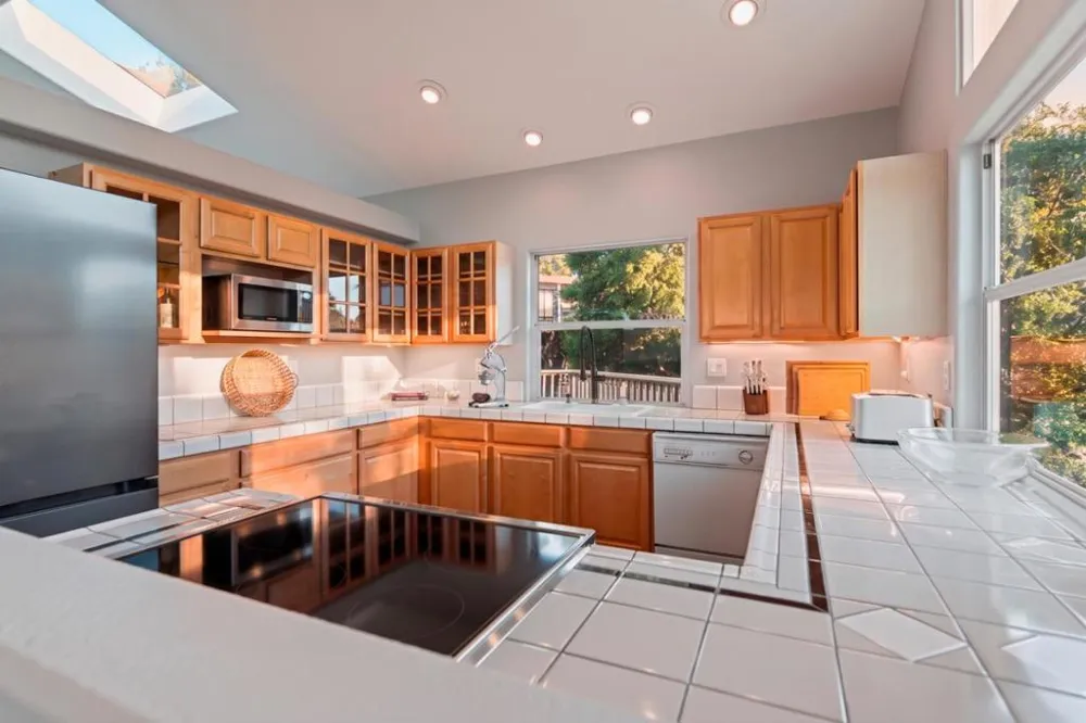 29 Los Encinos Drive Del Rey Oaks, CA 93940