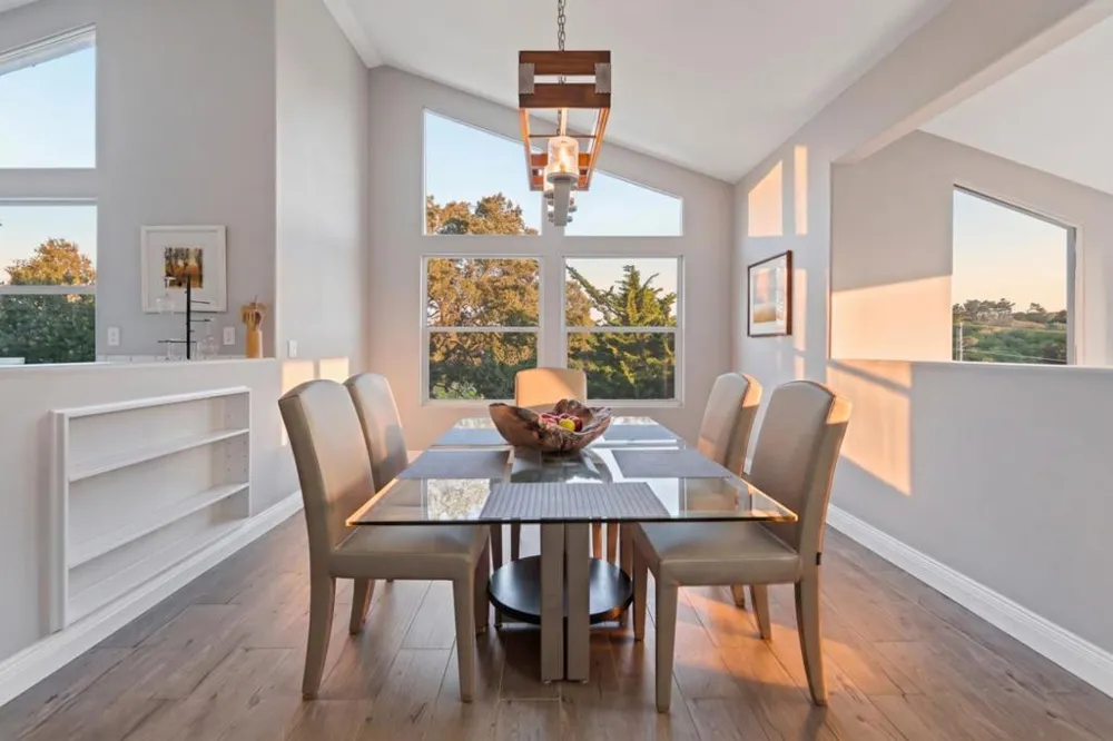 29 Los Encinos Drive Del Rey Oaks, CA 93940