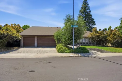1421 El Pueblo Drive