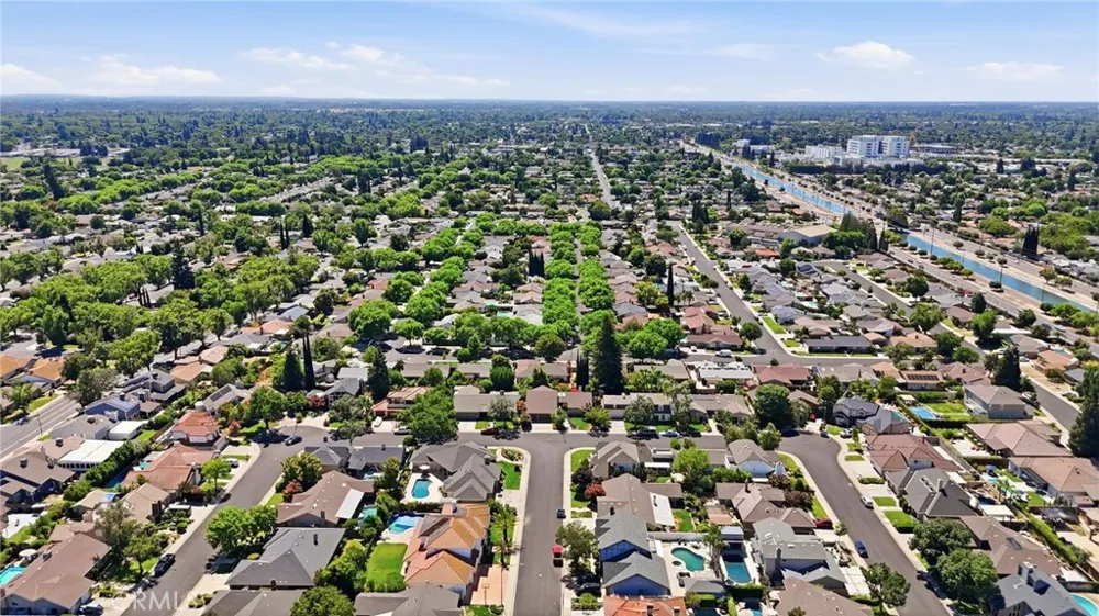 1421 El Pueblo Drive Modesto, CA 95355