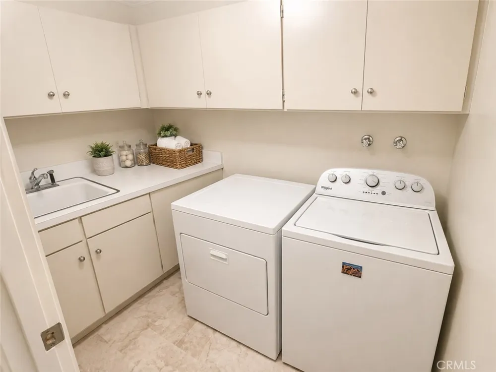 2451 Century Los Angeles, CA 90067