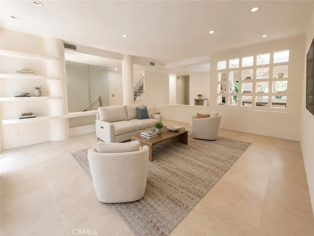 2451 Century Los Angeles, CA 90067