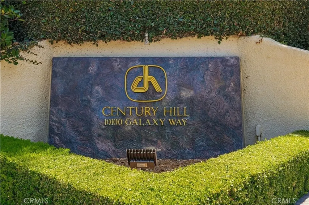 2451 Century Los Angeles, CA 90067