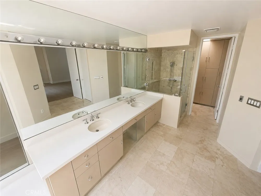 2451 Century Los Angeles, CA 90067