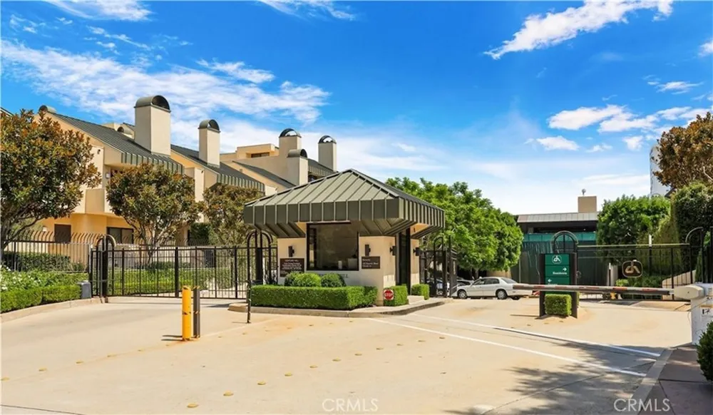 2451 Century Los Angeles, CA 90067
