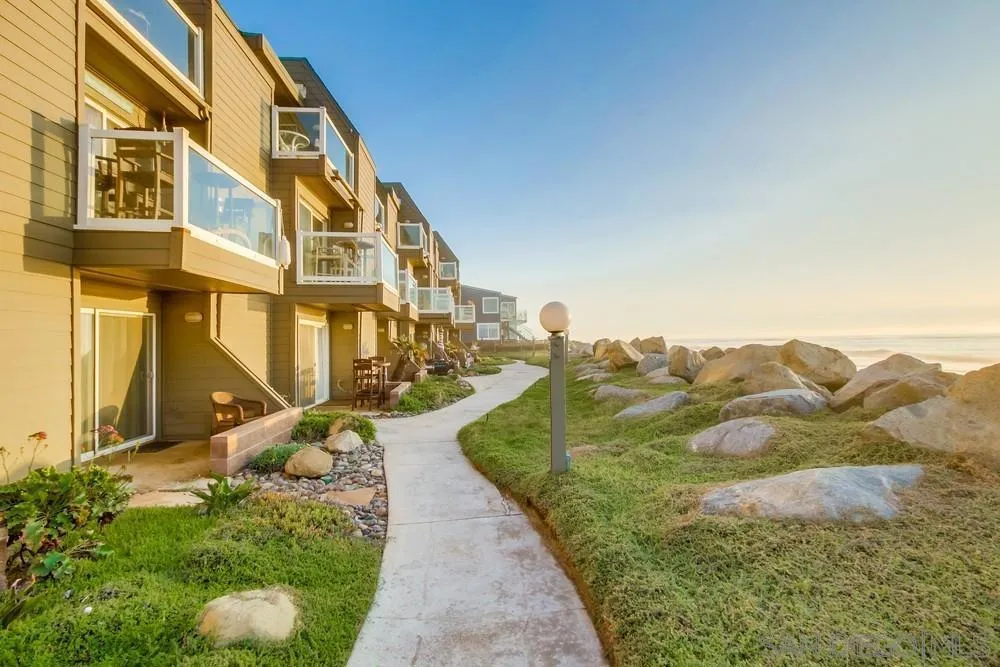 1514 Seacoast Imperial Beach, CA 91932
