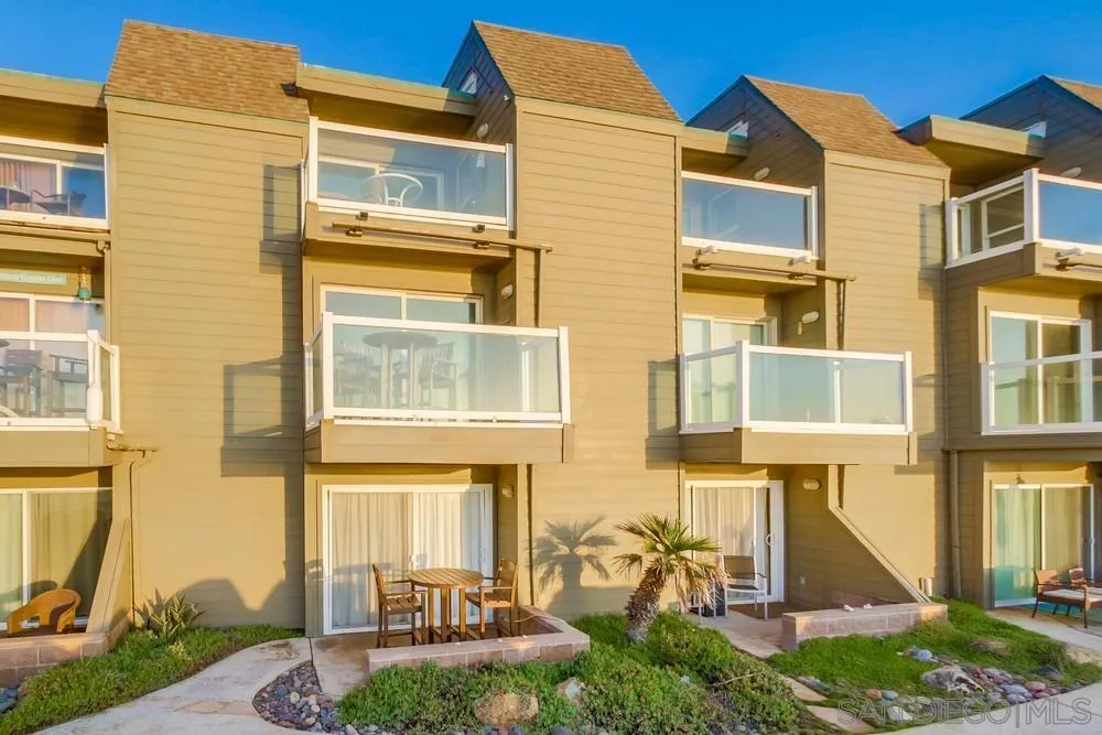 1514 Seacoast Imperial Beach, CA 91932