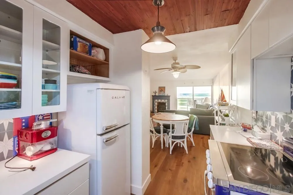1514 Seacoast Imperial Beach, CA 91932