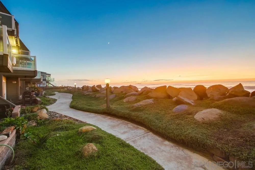 1514 Seacoast Imperial Beach, CA 91932