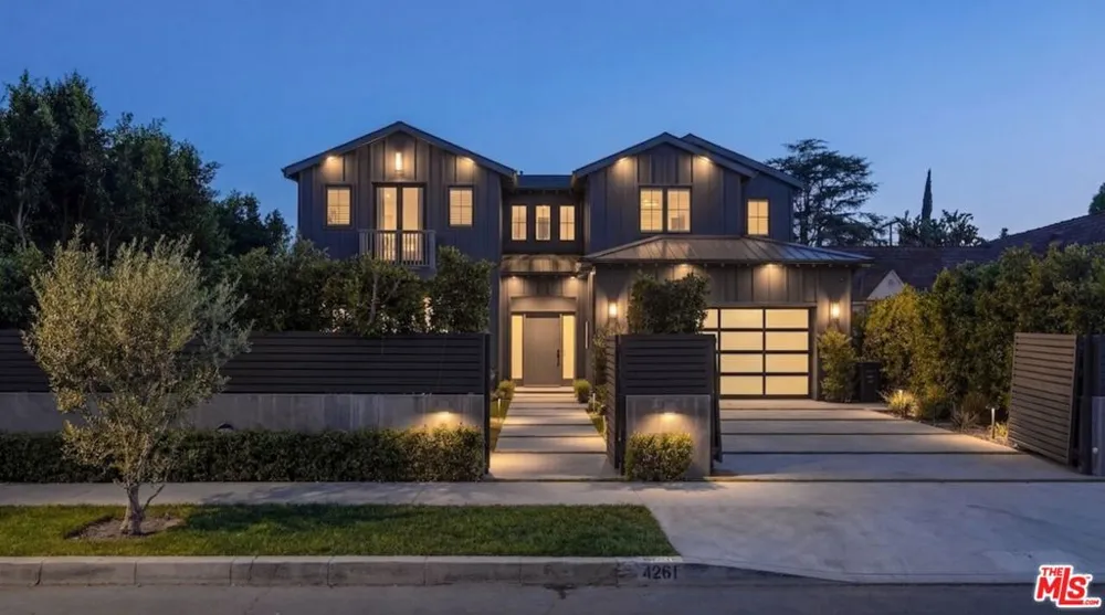 4261 Denny Avenue Toluca Lake, CA 91602