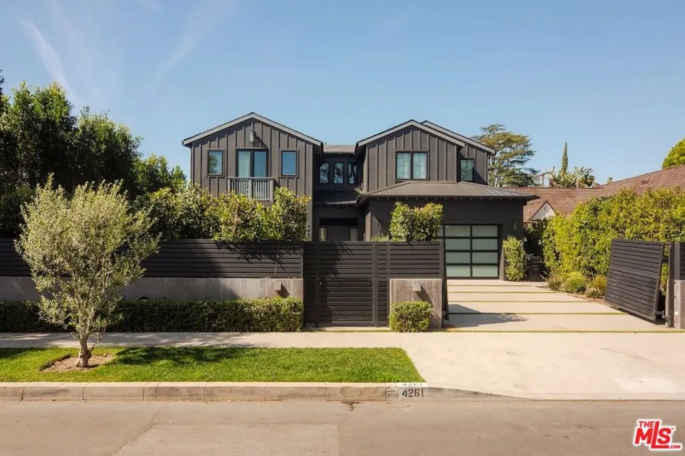 4261 Denny Avenue Toluca Lake, CA 91602