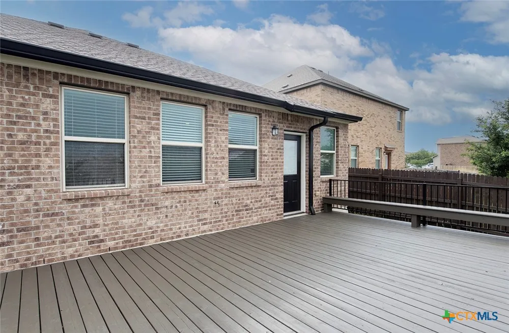 1209 Natchez Trail Leander, TX 78641