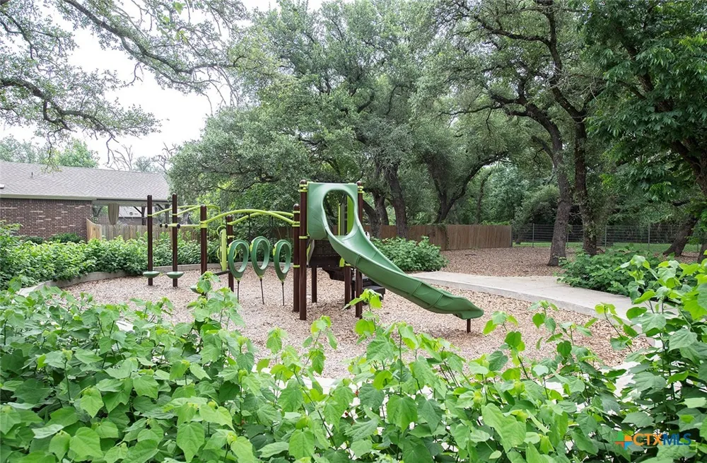 1209 Natchez Trail Leander, TX 78641