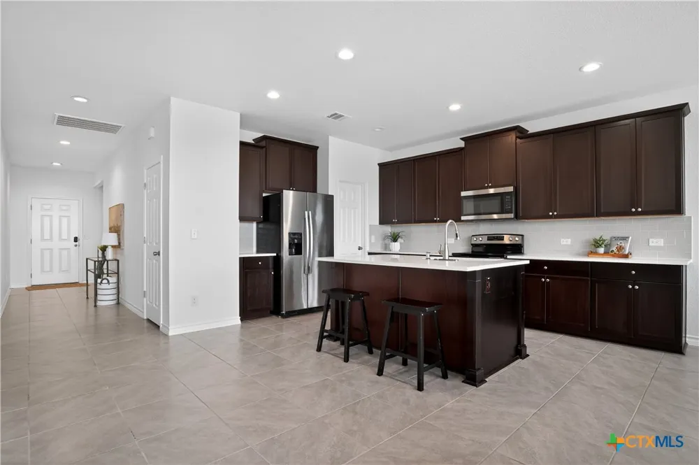 1209 Natchez Trail Leander, TX 78641
