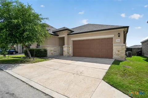 1209 Natchez Trail