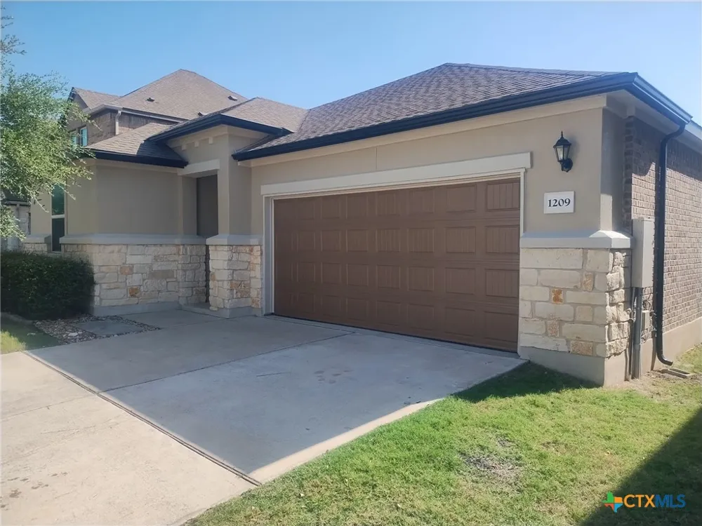 1209 Natchez Trail Leander, TX 78641