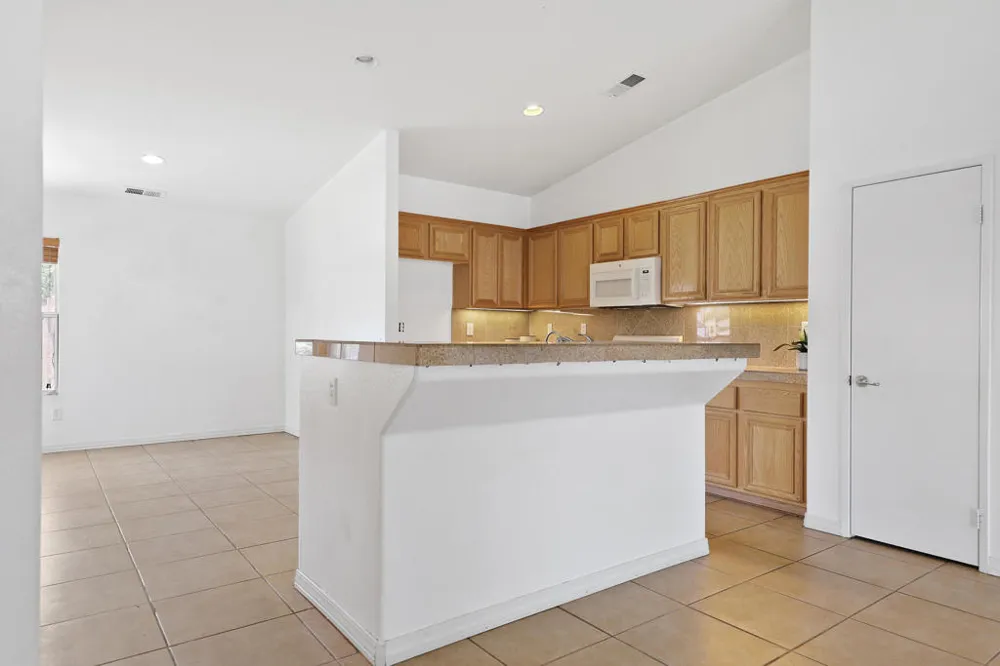 47820 Calle Zafiro Indio, CA 92201