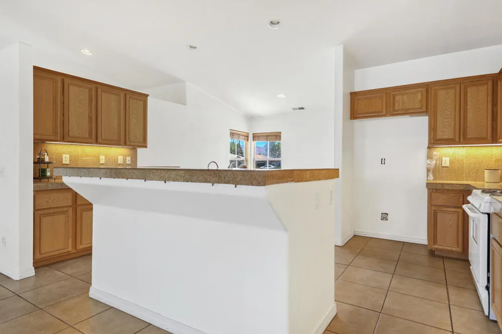 47820 Calle Zafiro Indio, CA 92201